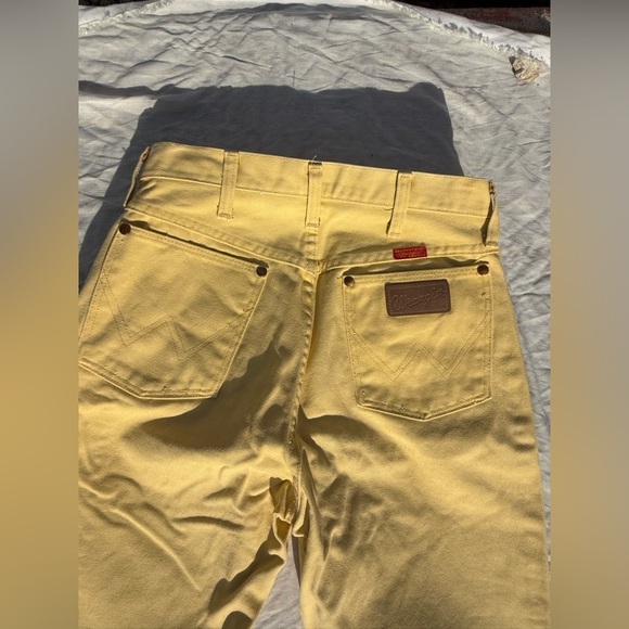 Vintage Wrangler Yellow Straight Leg Jeans, Size 11x36 - Picture 3 of 4